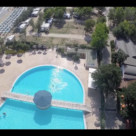 Happy Camp Camping Village Internazionale Manacore Hotel