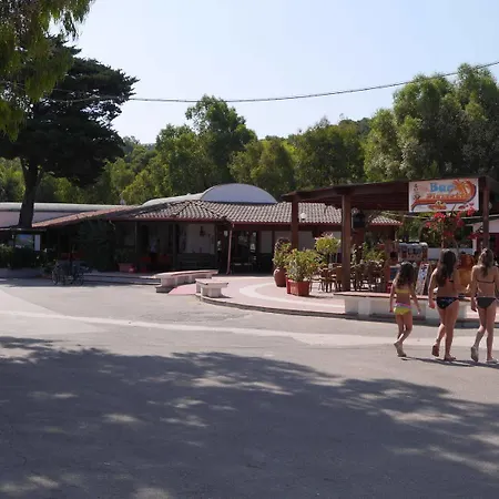 Happy Camp Camping Village Internazionale Manacore Hotel 4*