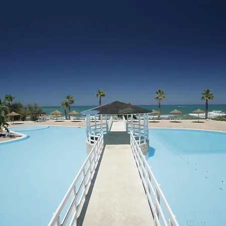 Happy Camp Camping Village Internazionale Manacore Hotel 4*